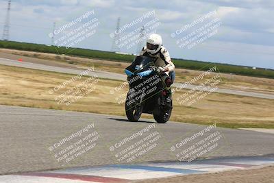 media/Apr-26-2024-TrackDaz (Fri) [[c4b677d280]]/B Group/120pm (Wheelie Bump)/